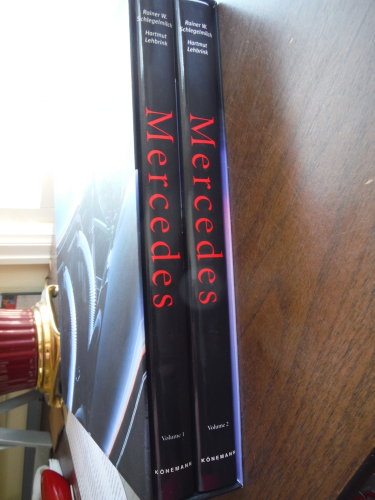Image 2 of Mercedes (2 Volumes) (English, German and French Edition)