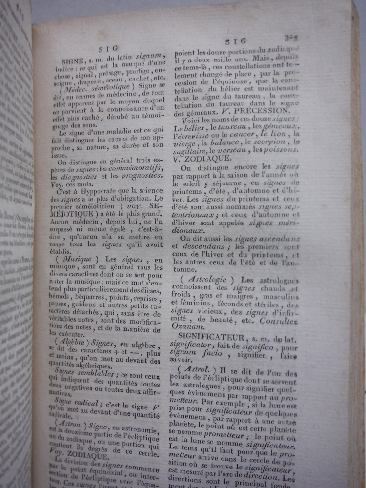Image 2 of Dictionnaire des Sciences et des Arts (3 Vols.)