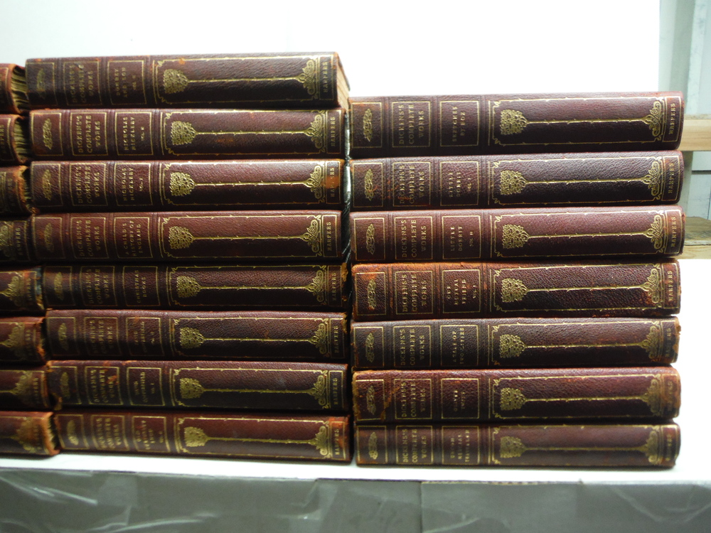 Image 1 of The Complete Works of Charles Dickens (Leather)