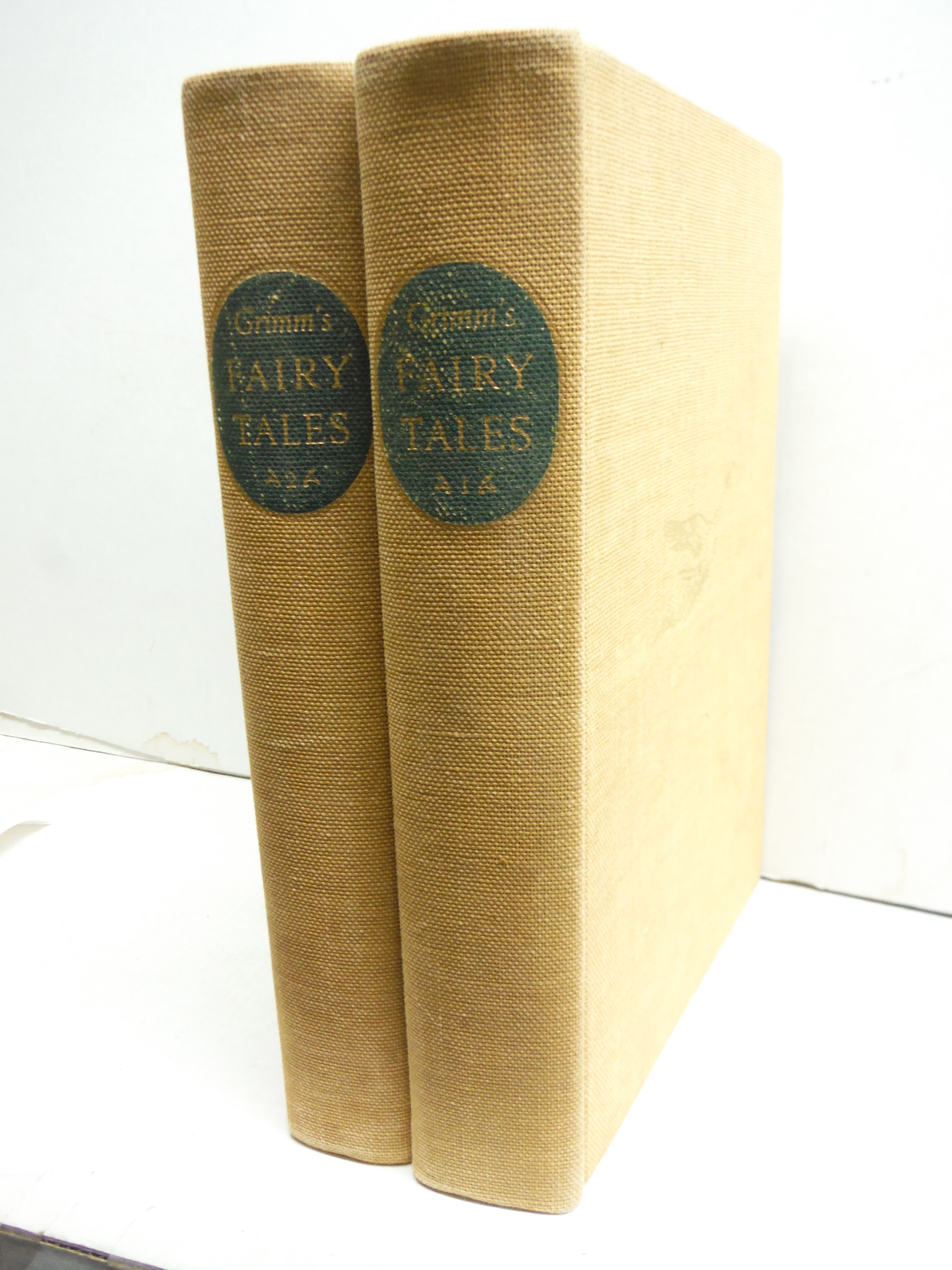 Grimms Fairy Tales 2 Volumes