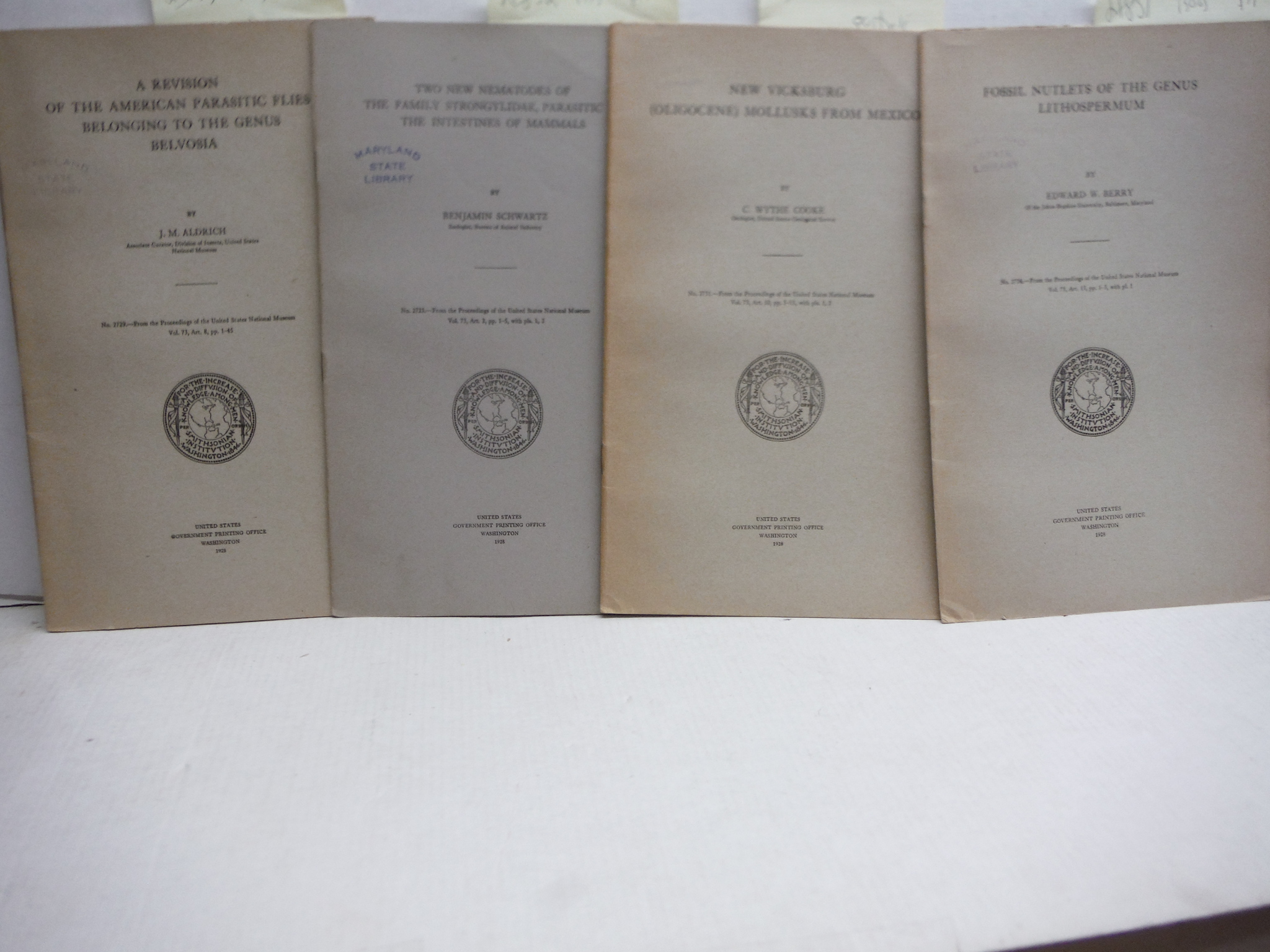 Lot of 4 original pamphlets from the US National Museum