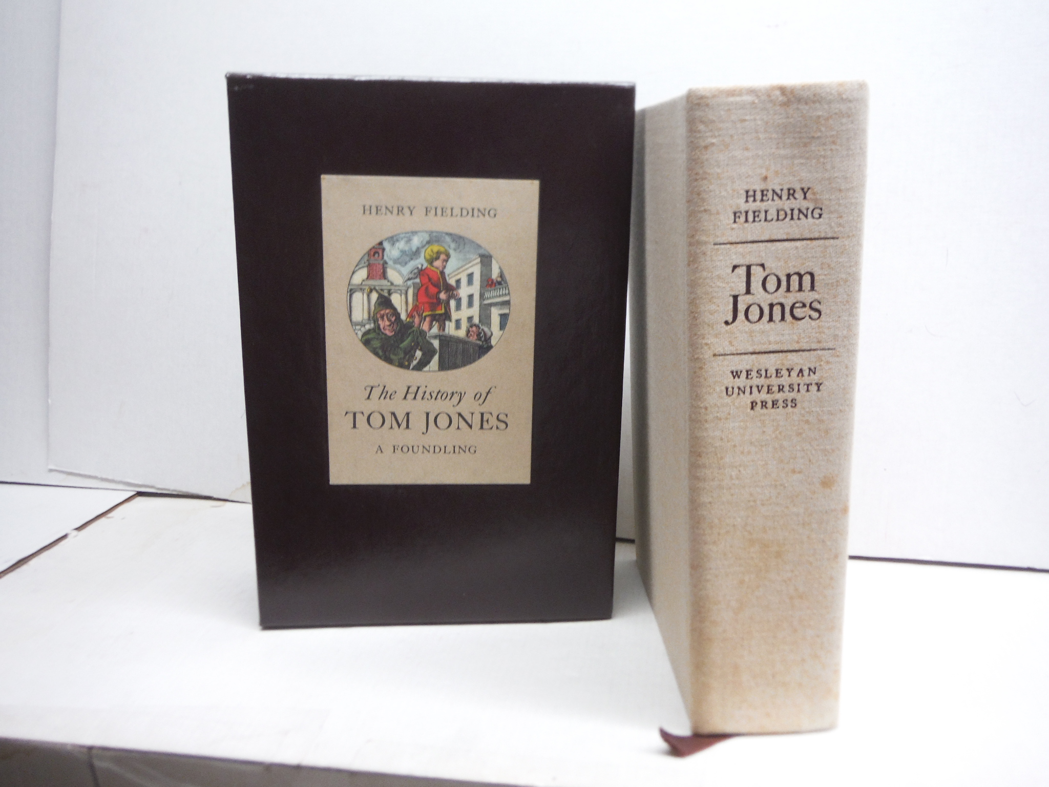 The History of Tom Jones, A Foundling (Wesleyan Edition of The Works of Henry Fi