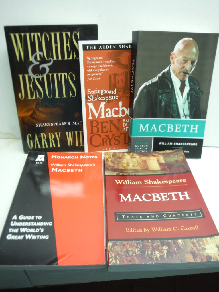 Lot of 5 books on Macbeth