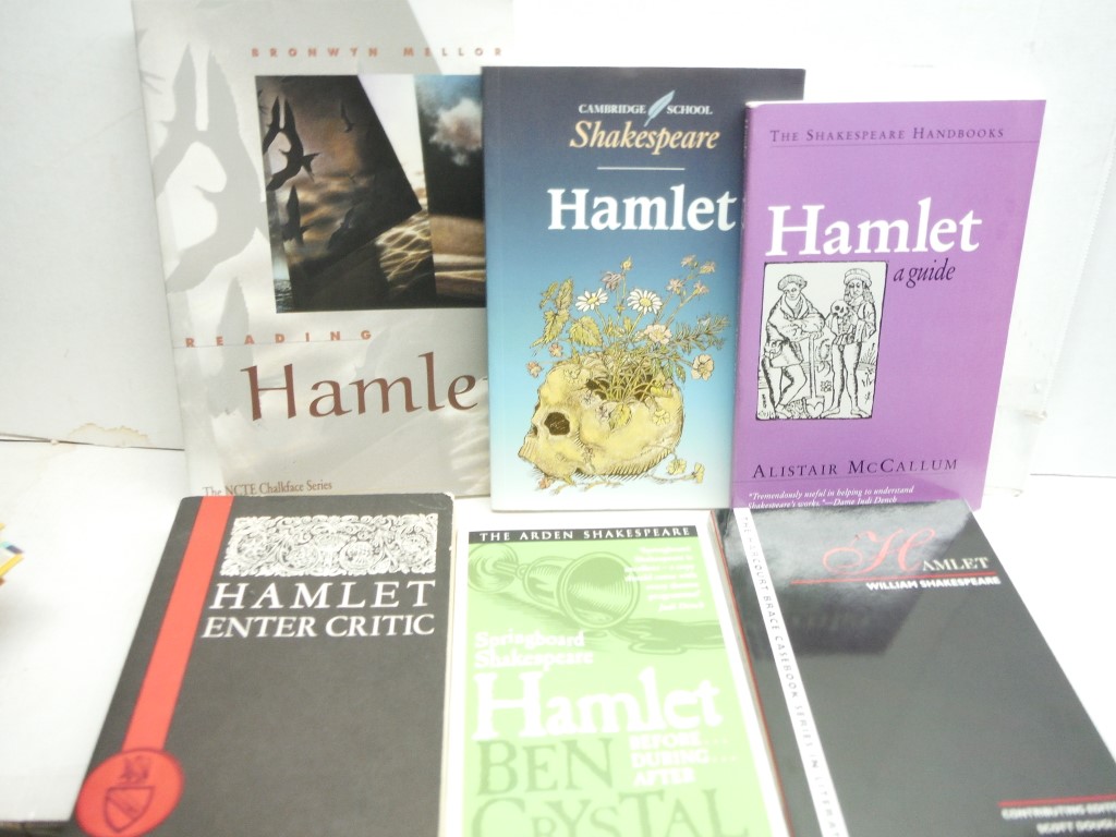 Image 1 of Lot of 6 PB related to Hamlet.
