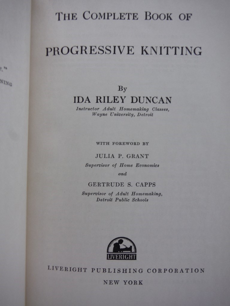 Image 1 of The complete book of progressive knitting
