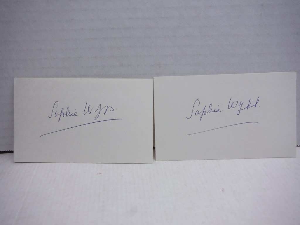 2 autographs of Sophie Wyss
