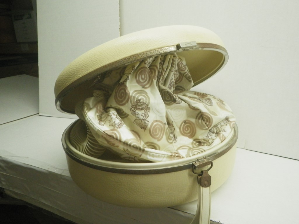 Image 4 of Vintage Portable Hair Dryer