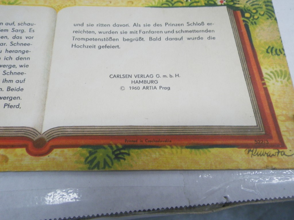 Image 4 of Schneewittchen, pop up book, 1960