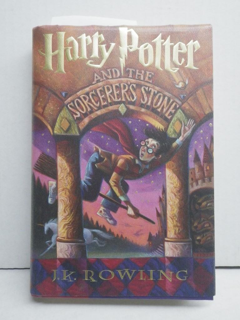 Harry Potter and the Sorcerer's Stone (Harry Potter, Book 1) 