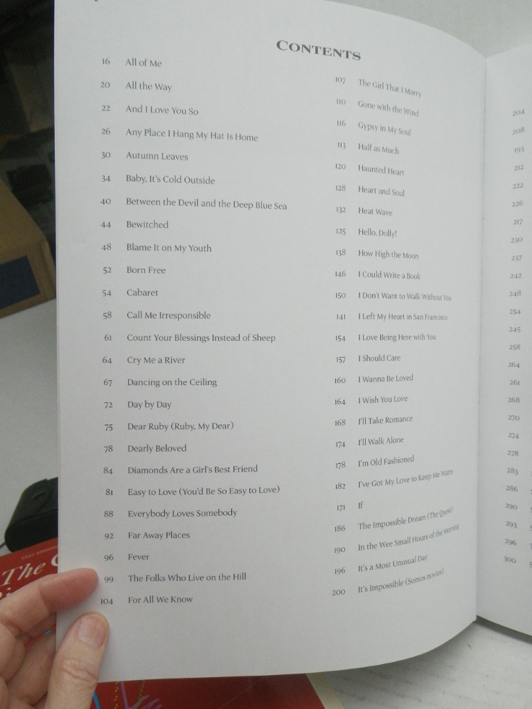 Image 2 of The Great American Songbook The Singers | Piano, Vocal, Guitar Songbook | 100 Ti