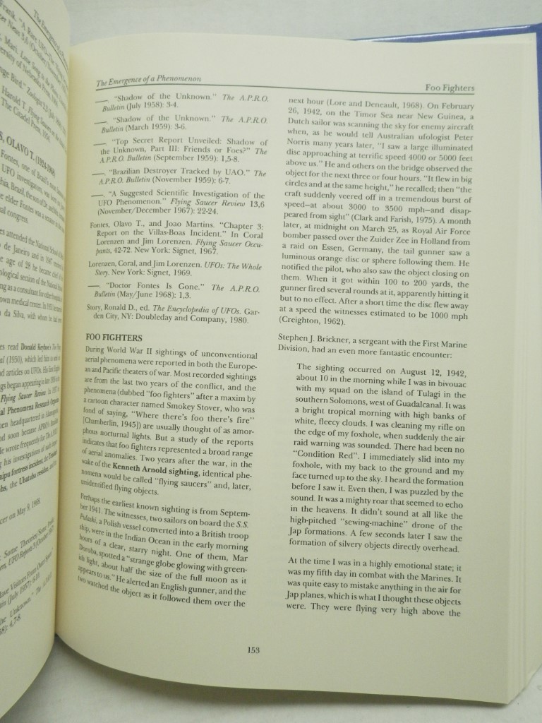 Image 4 of UFOs in the 1980s (The UFO Encyclopedia, Volume 2)