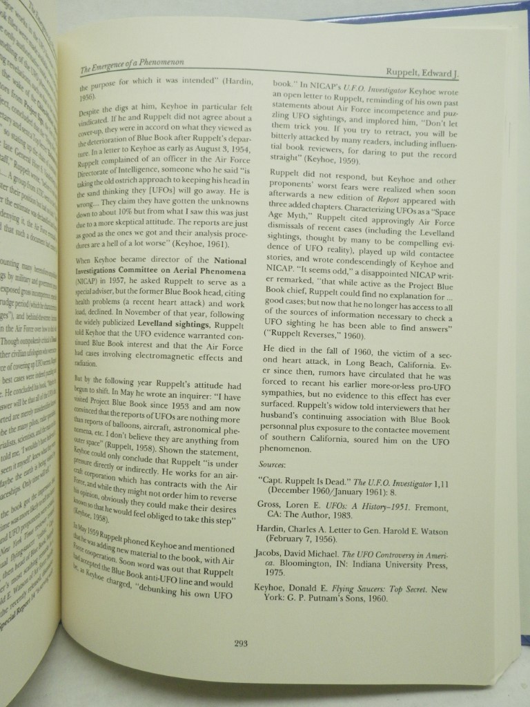 Image 5 of UFOs in the 1980s (The UFO Encyclopedia, Volume 2)
