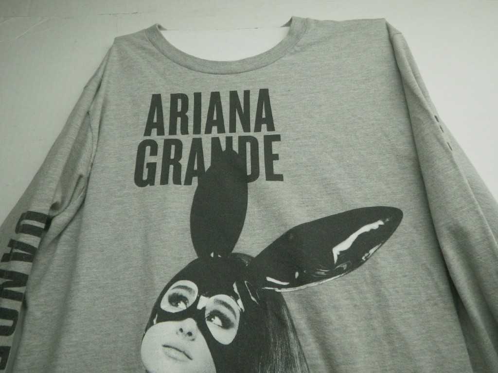Image 2 of Ariana Grande Dangerous Woman Tour T- Shirt Large Long Sleeve Bunny Graphic, siz
