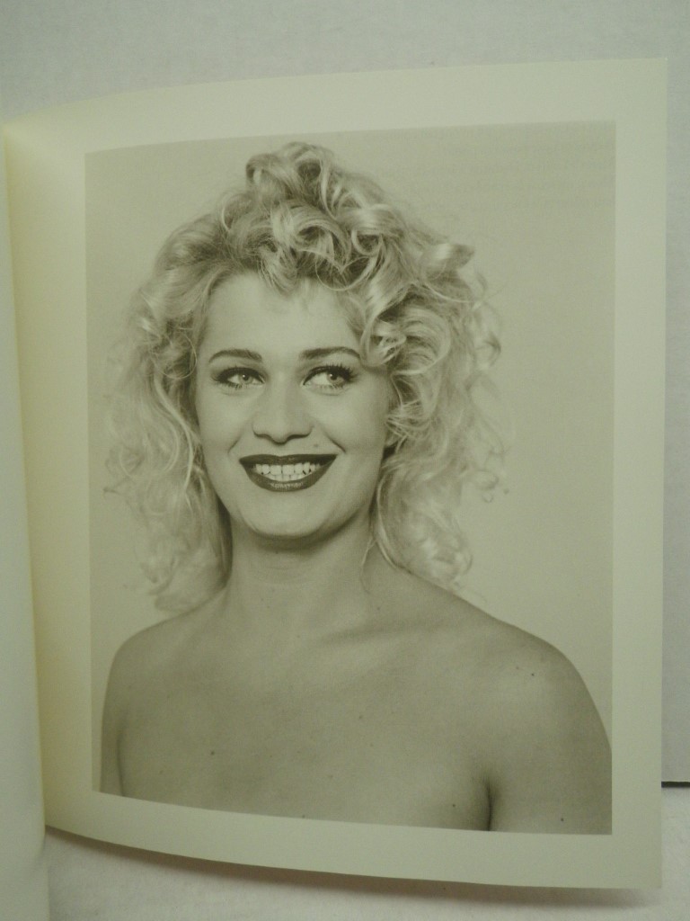Image 3 of Les Espionnes