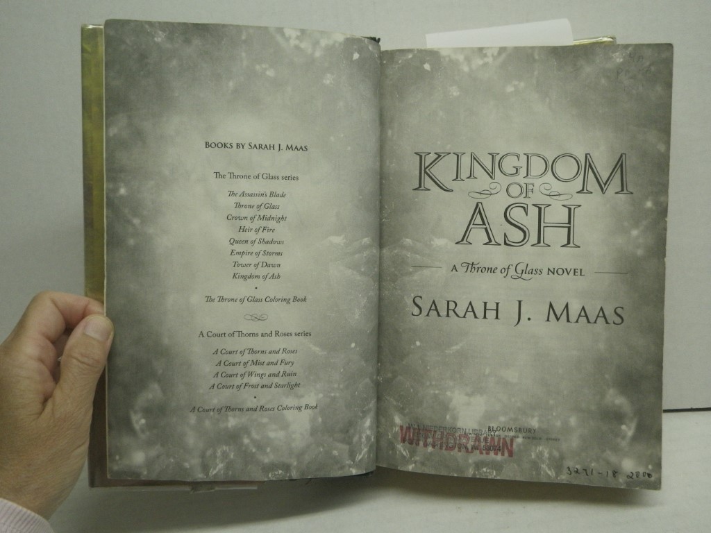 Image 1 of Kingdom of Ash (Throne of Glass, 7)