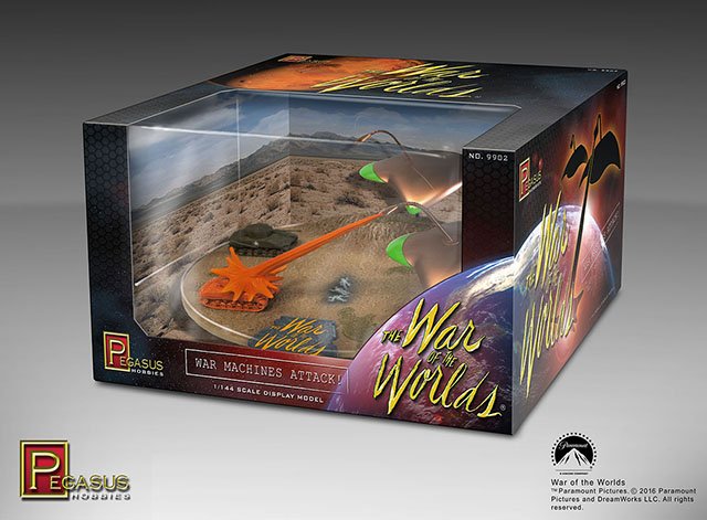 Pegasus 1953 War of the Worlds War Machines Attack Diorama 1