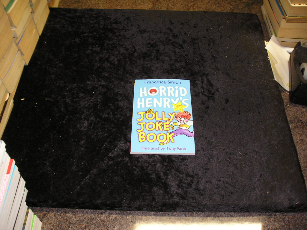 Image 0 of Horrid Henry's Jolly Joke Book