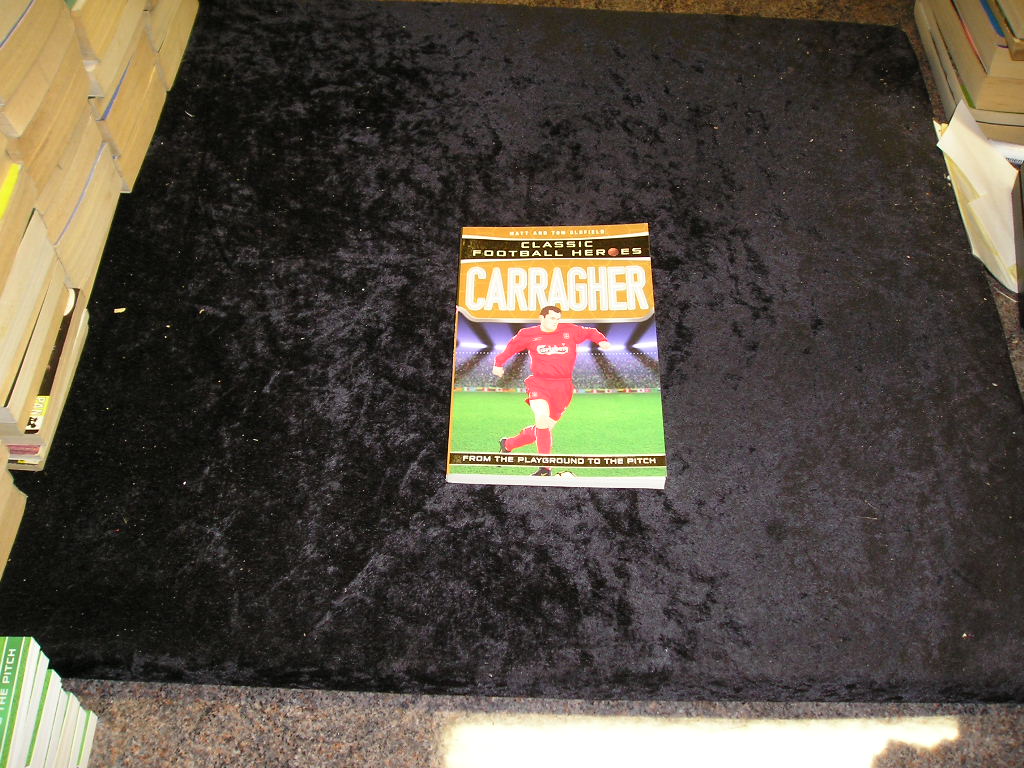 Image 0 of Carragher: From the Playground to the Pitch (Ultimate Sports Heroes)