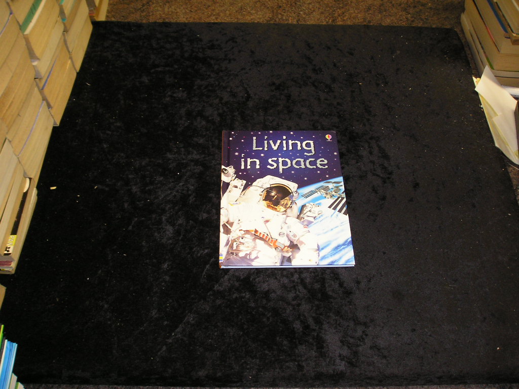 Image 0 of Living In Space - Usborne (Usborne Beginners)