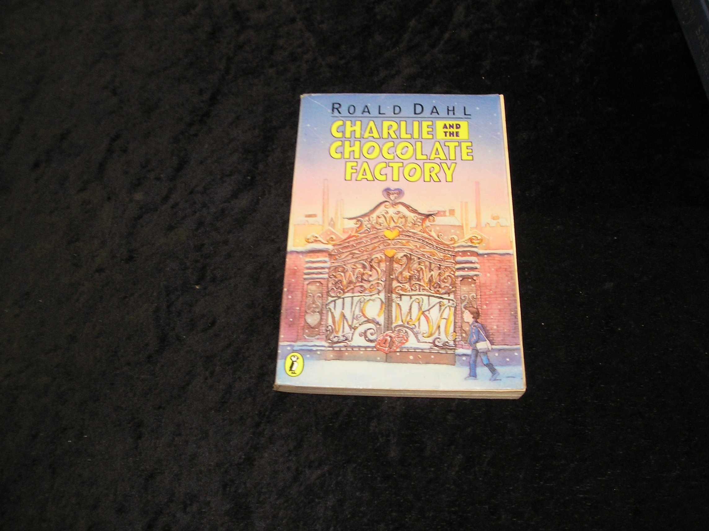 Image 0 of Charlie and the Chocolate Factory