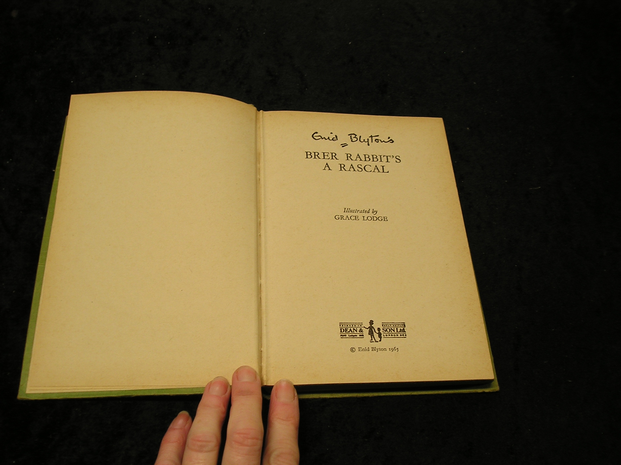 Image 0 of Brer Rabbit's a Rascal