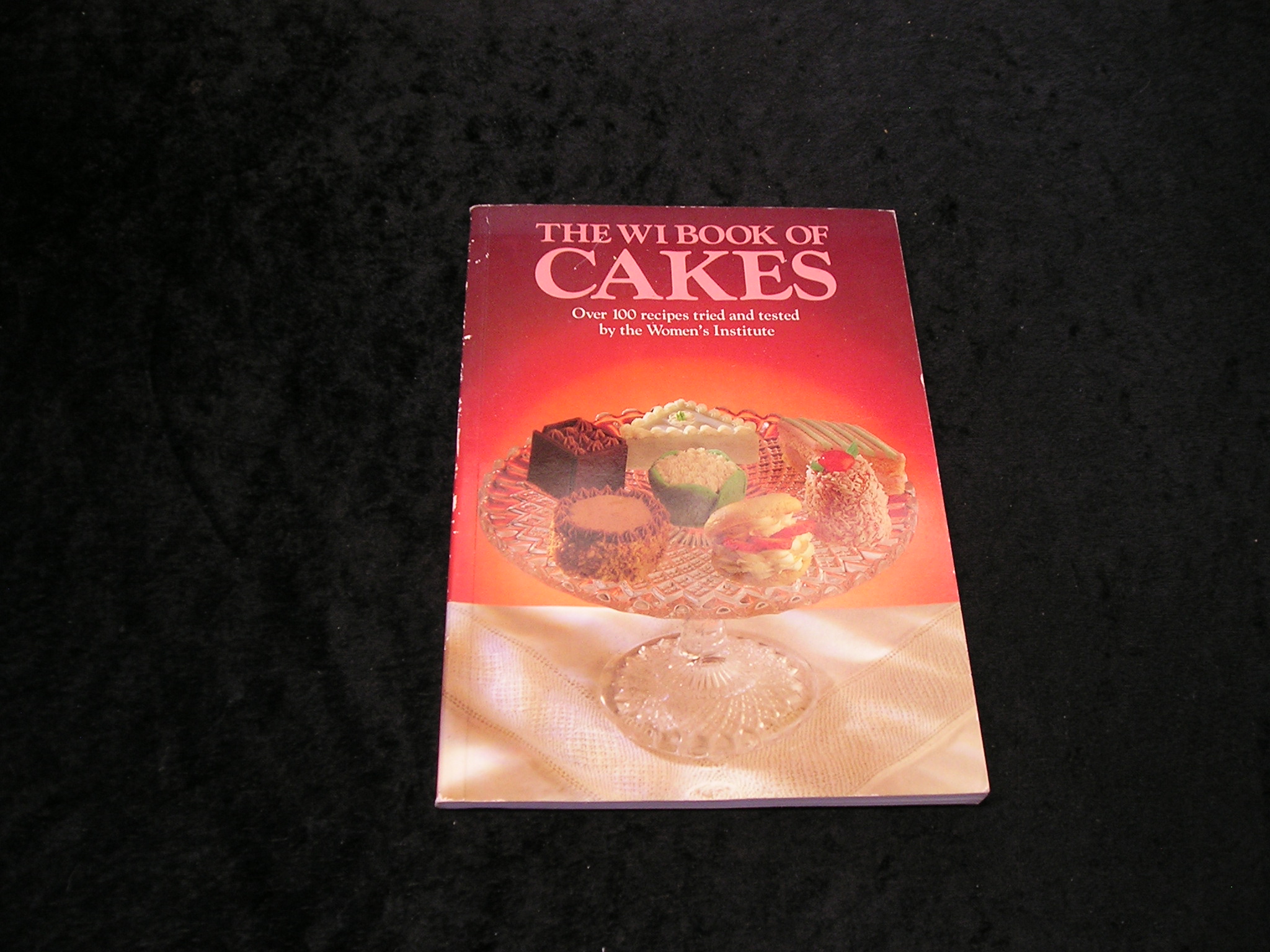 Image 0 of The WI Book of Cakes