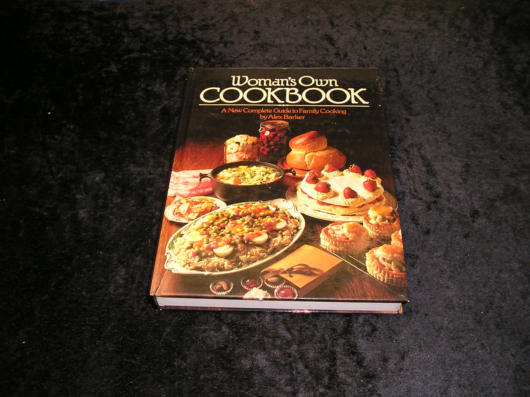 Image 0 of Woman's Own Cookbook
