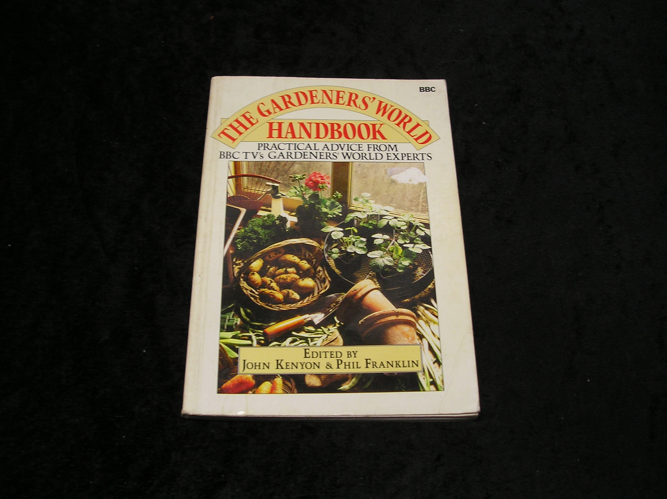 Image 0 of The Gardeners' World Handbook