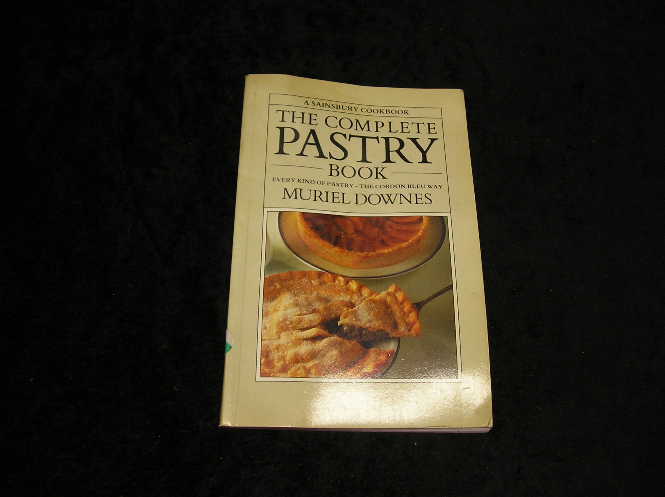Image 0 of The Complete Pastry Book