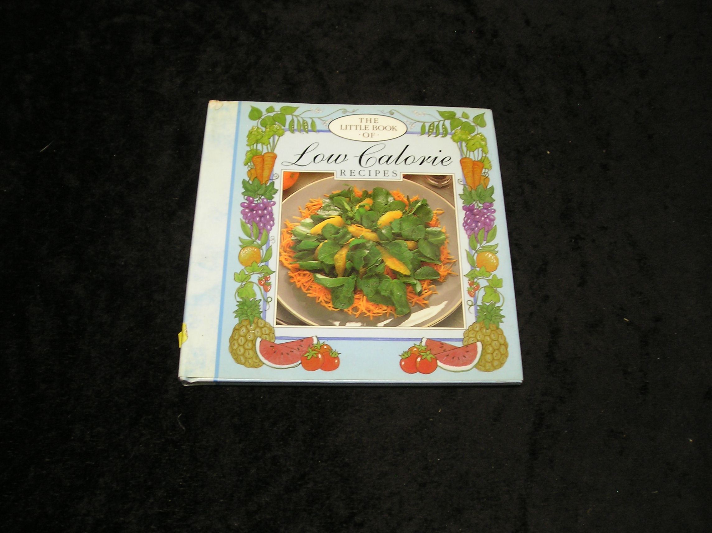 Image 0 of The Little Book of Low Calorie Recipes
