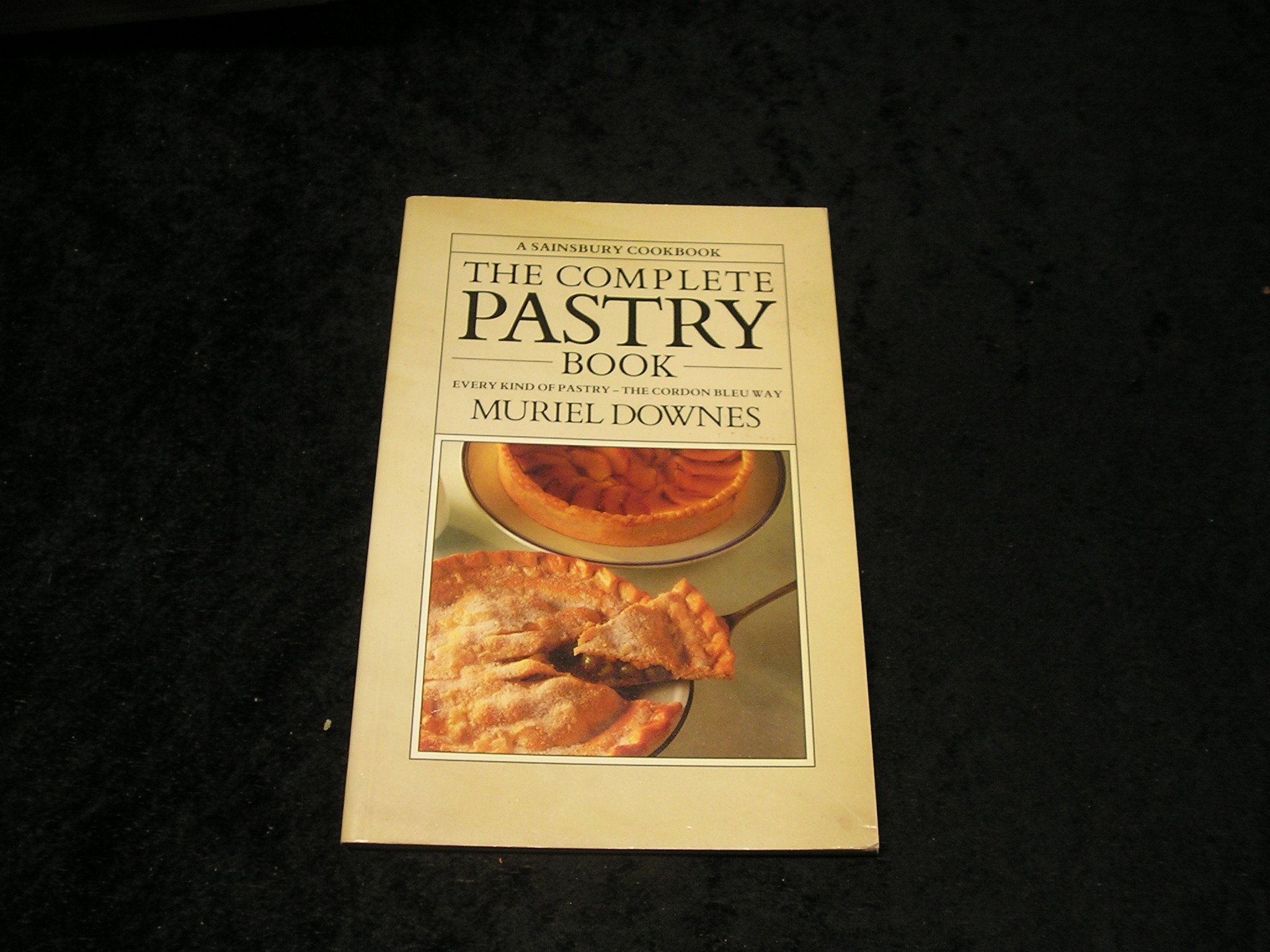 Image 0 of The Complete Pastry Book
