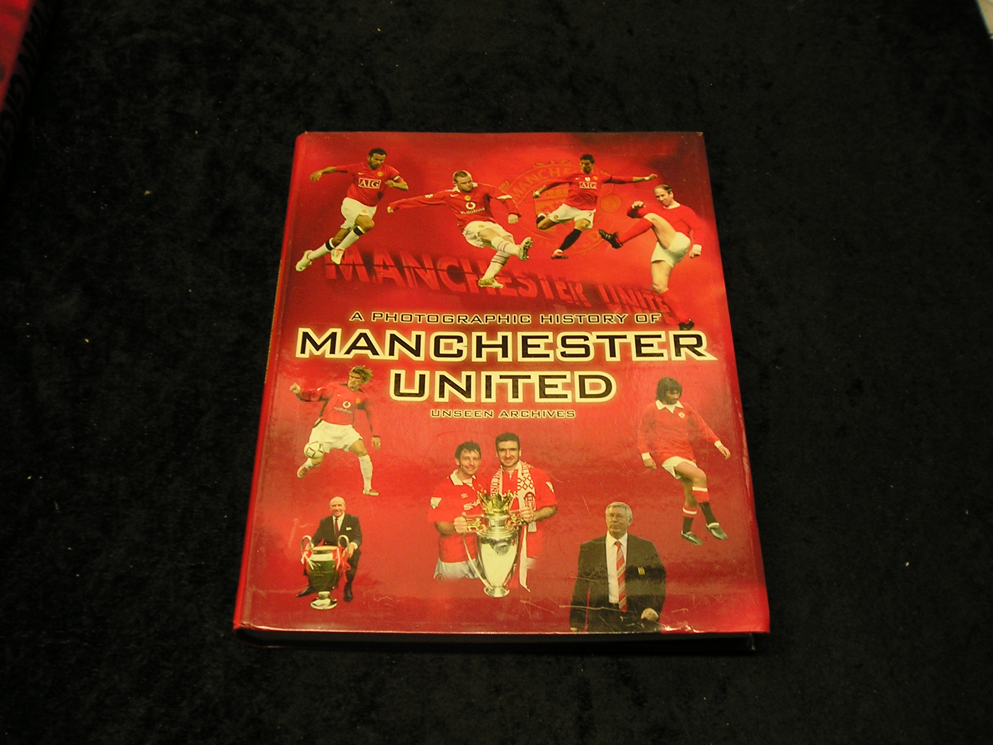 Image 0 of A Photographic History of Manchester United