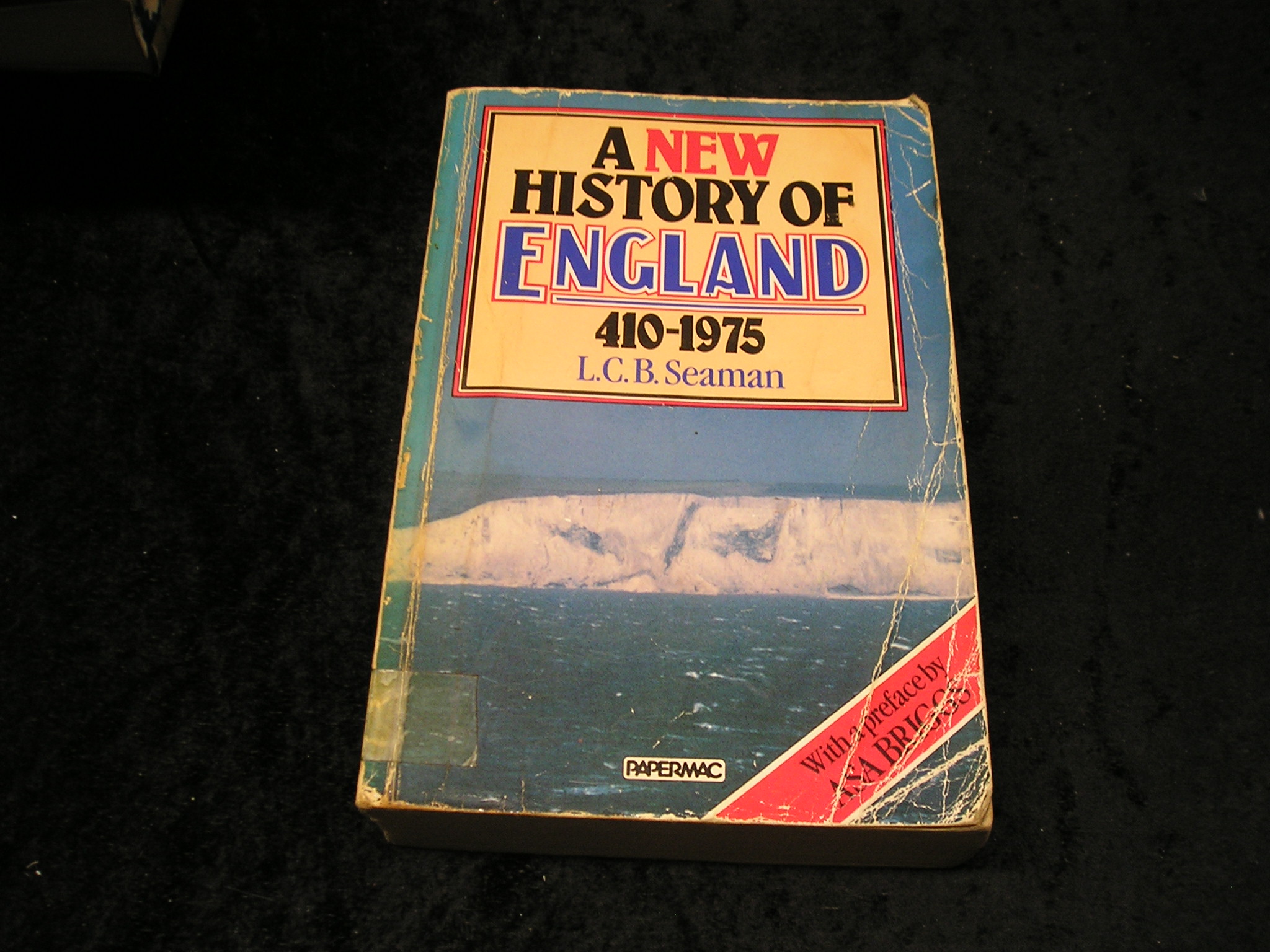 Image 0 of A New History of England 410 - 1975
