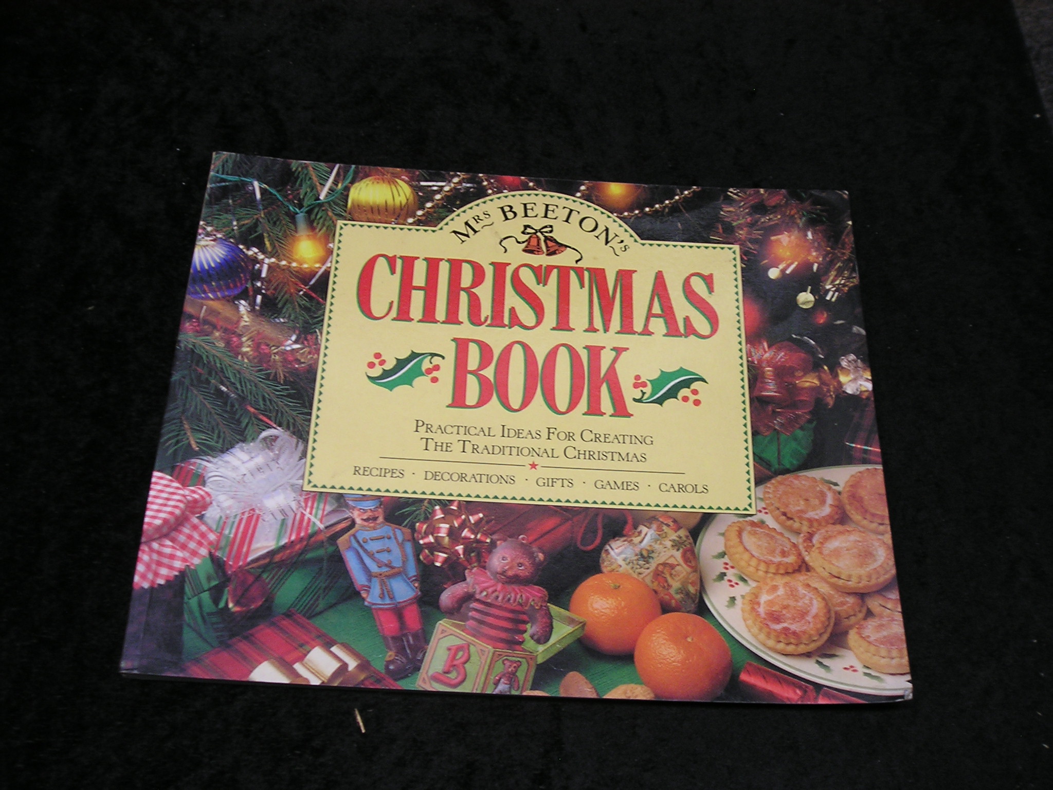 Image 0 of Mrs Beeton's Christmas Book
