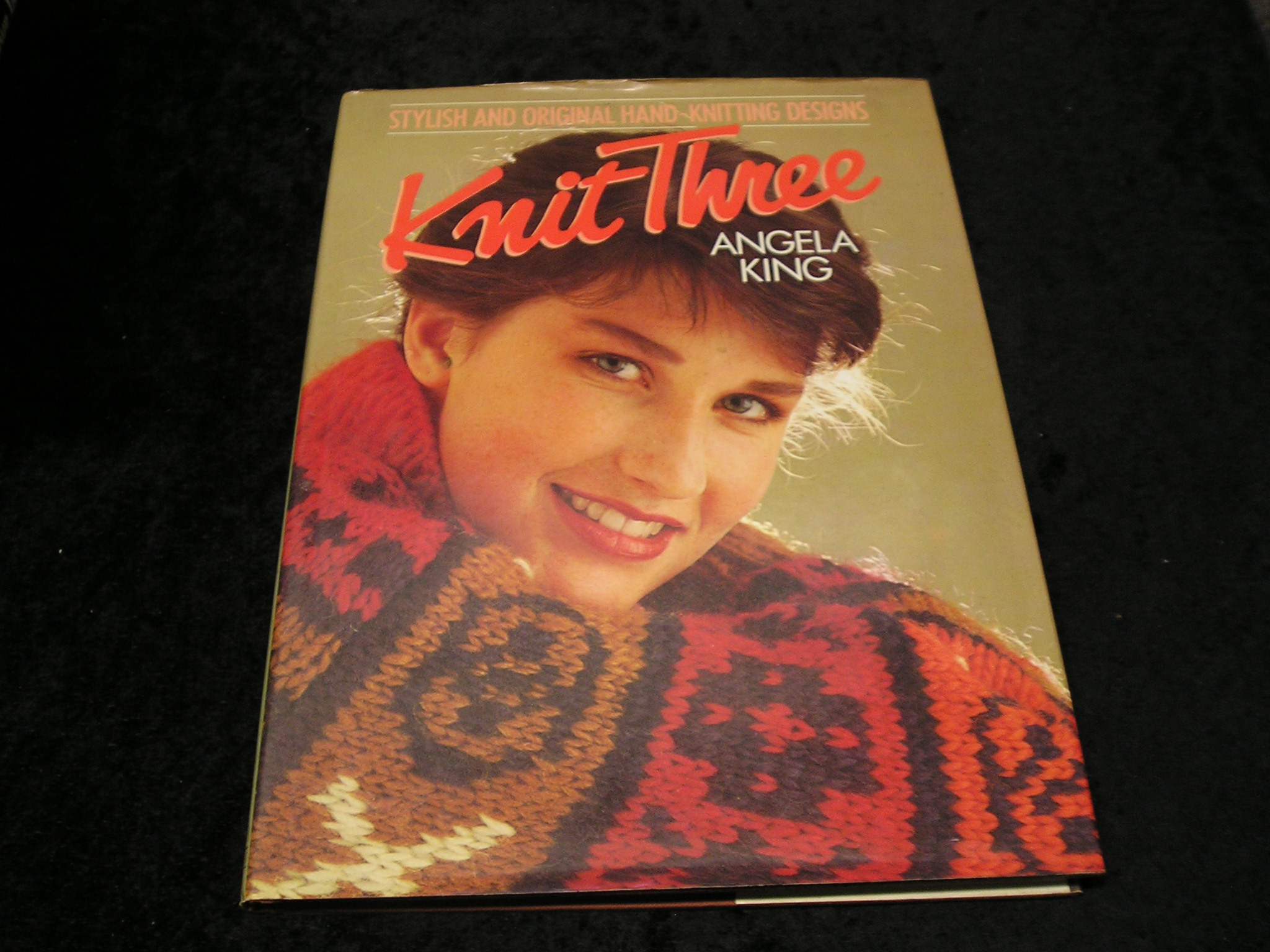 Image 0 of Knit Three