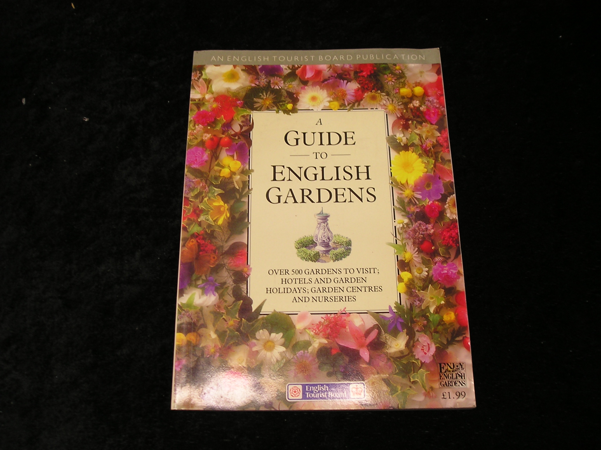 Image 0 of A Guide to English Gardens