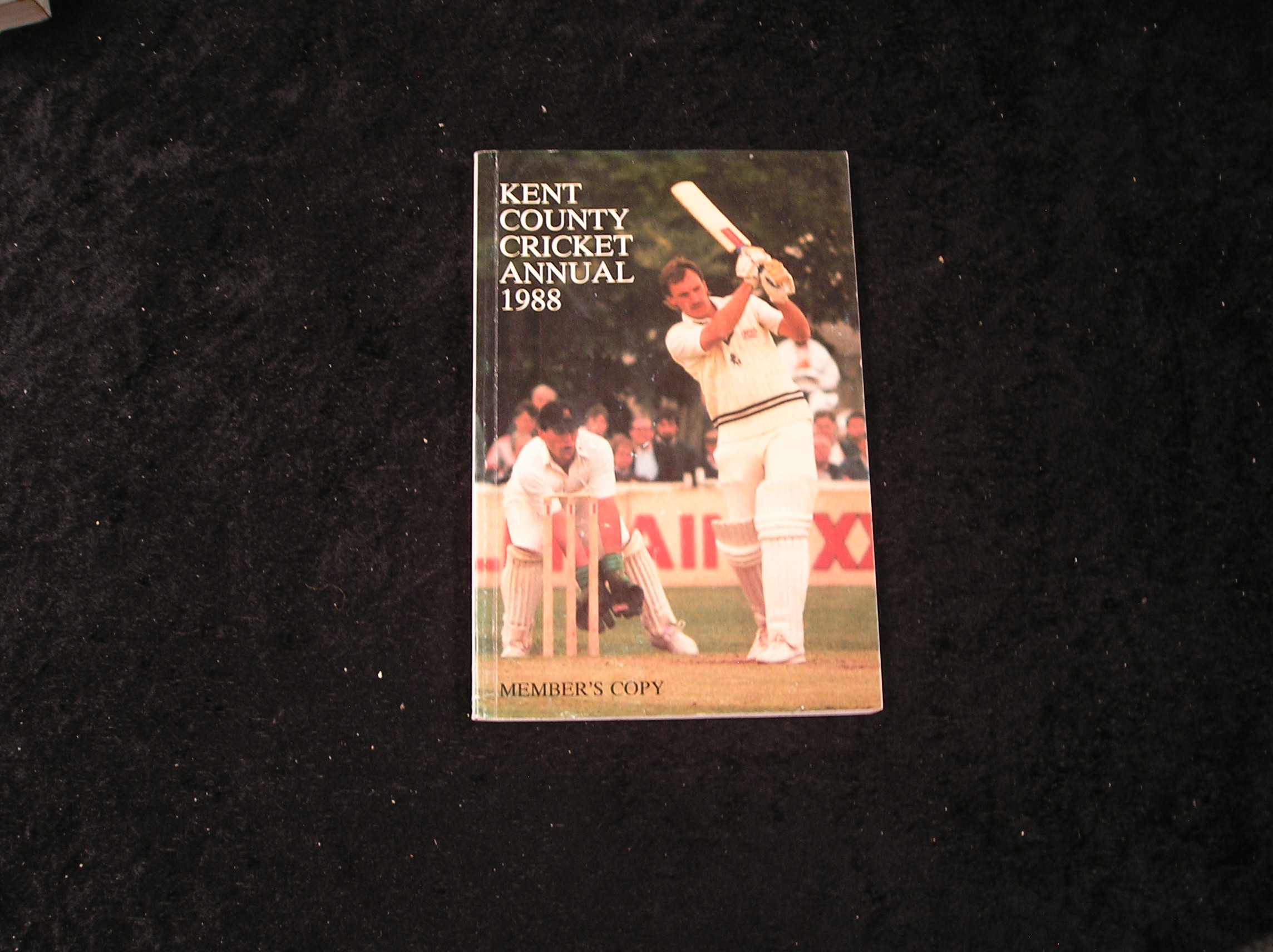 Image 0 of Kent County Cricket Club Annual 1988