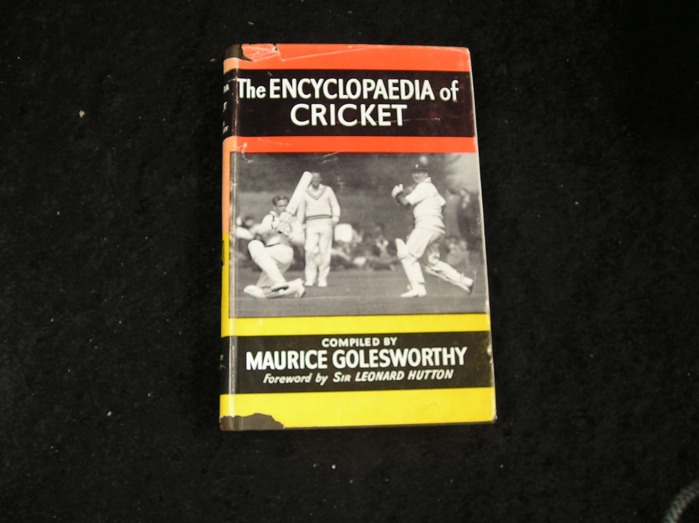 Image 0 of The Encyclopaedia of Cricket