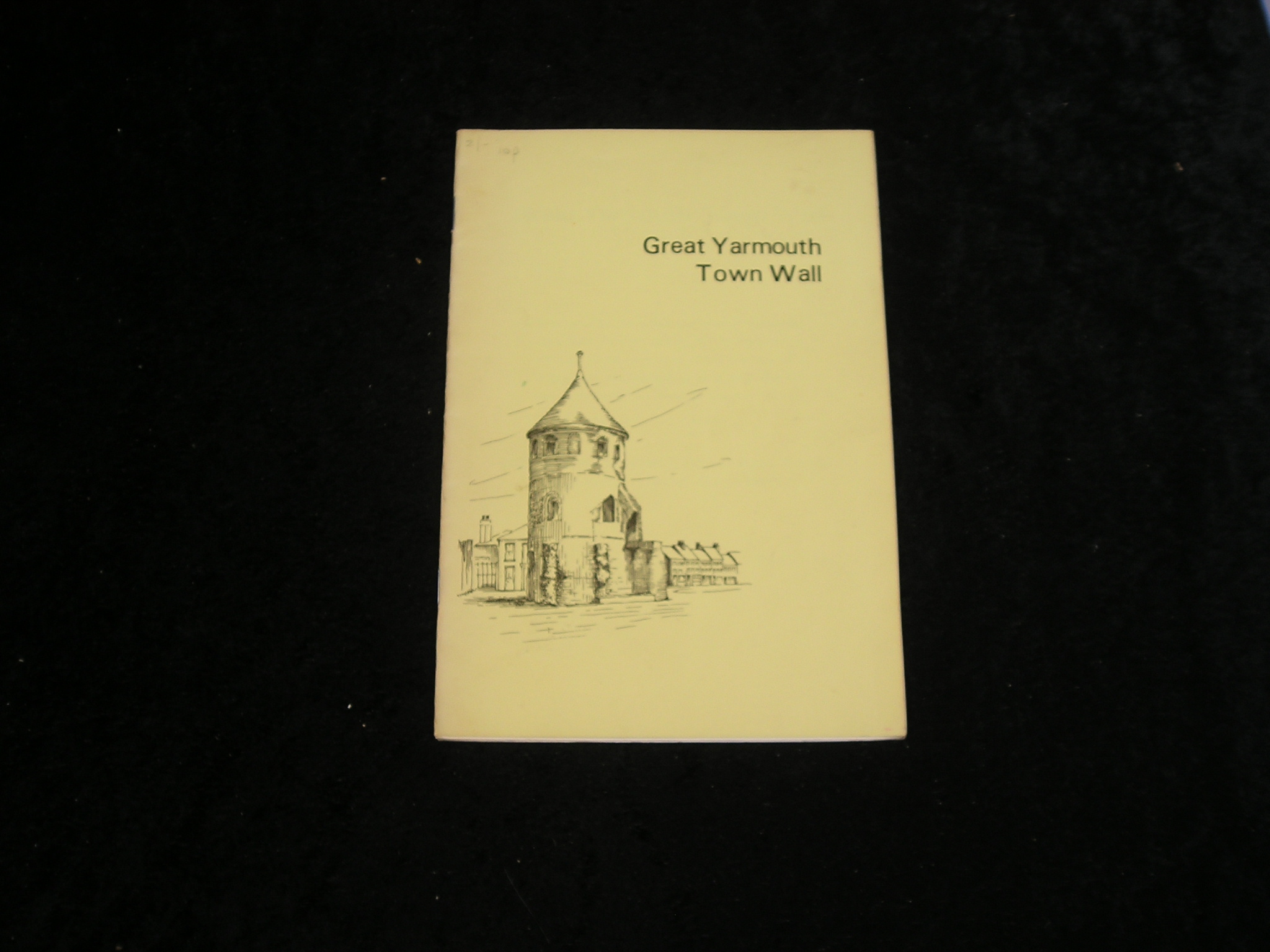 Image 0 of Great Yarmouth Town Wall