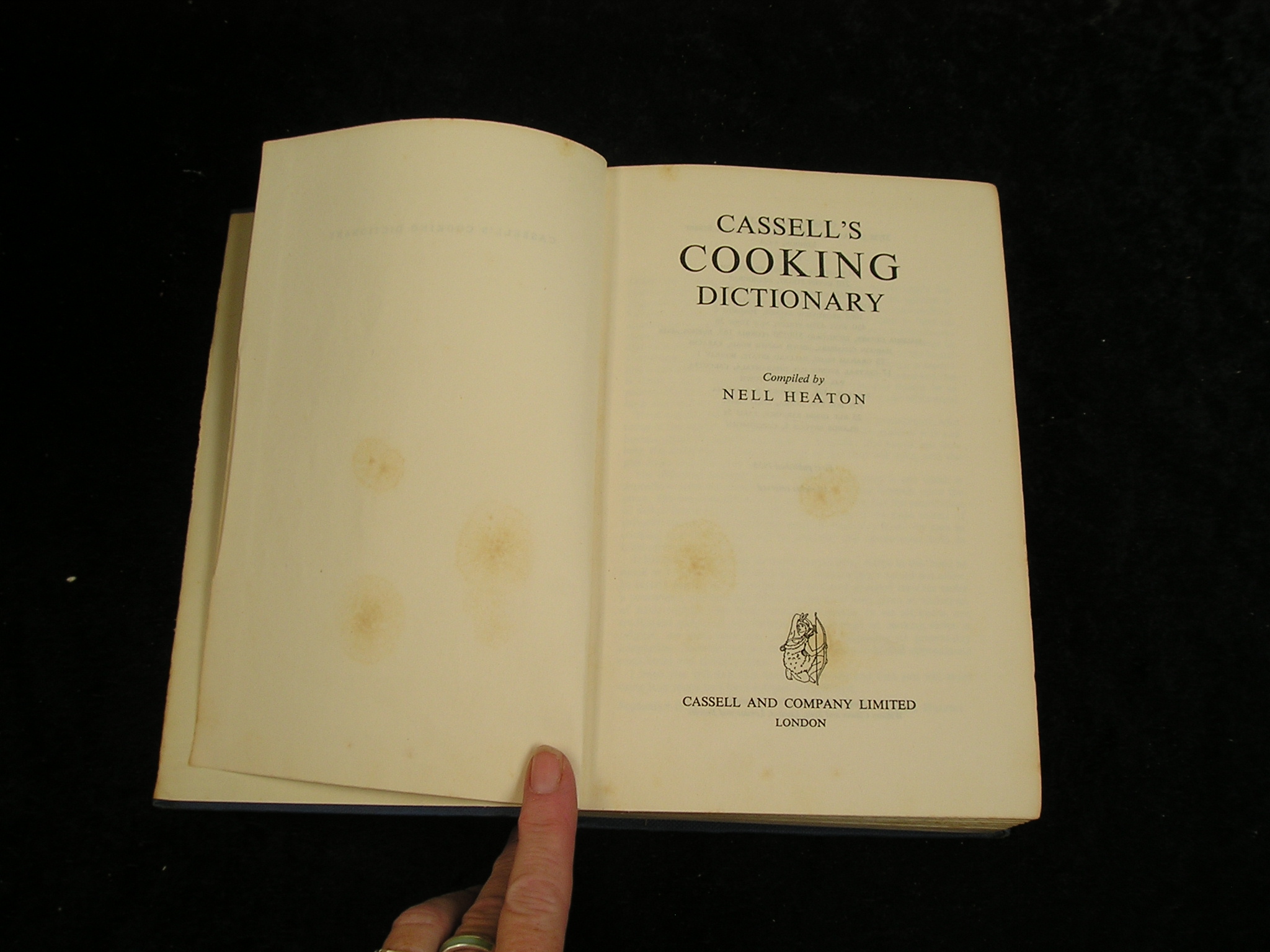 Image 0 of Cassell's Cooking Dictionary