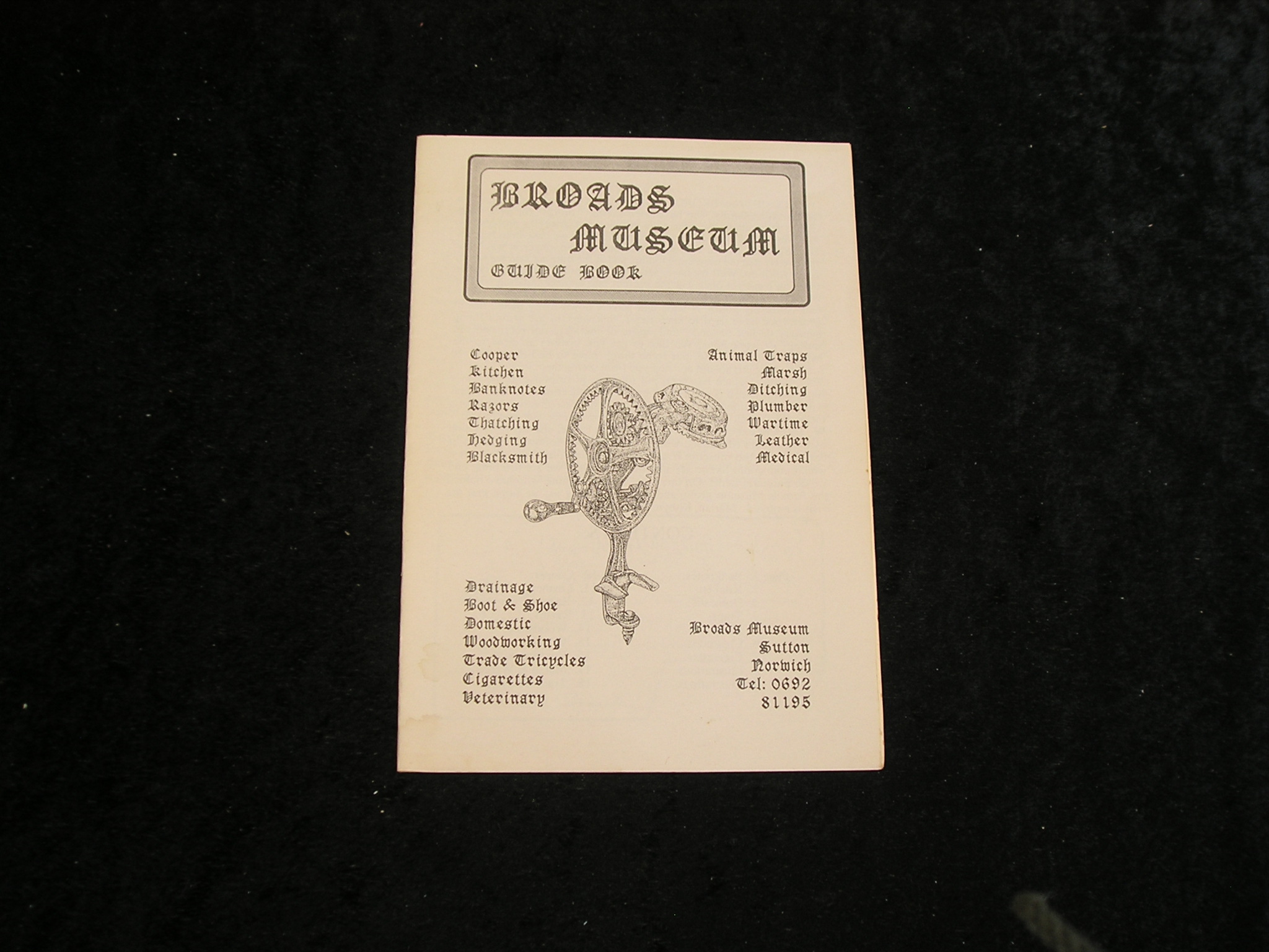 Image 0 of Broads Museum Guide Book