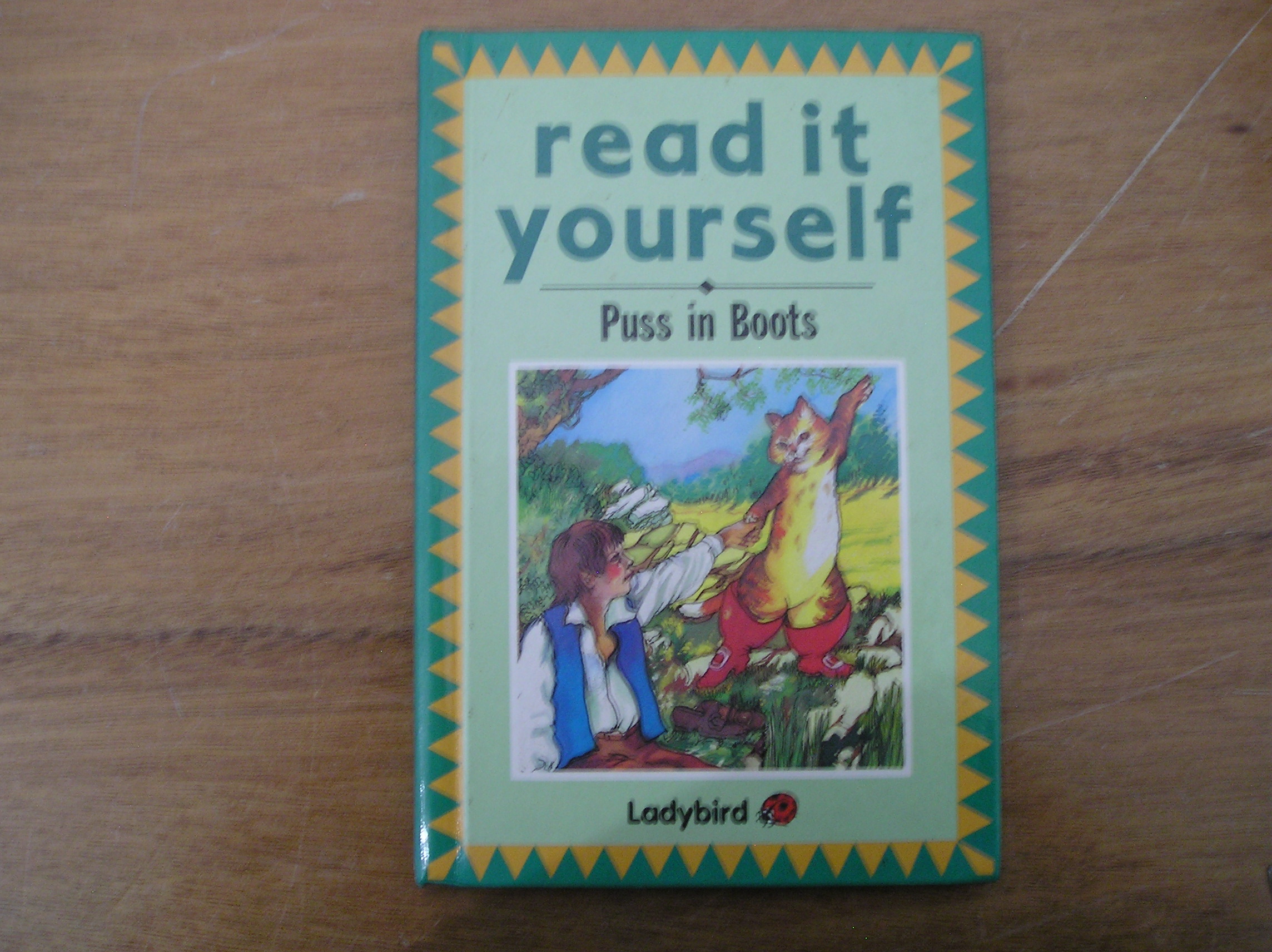 Image 0 of Read it yourself Puss in Boots