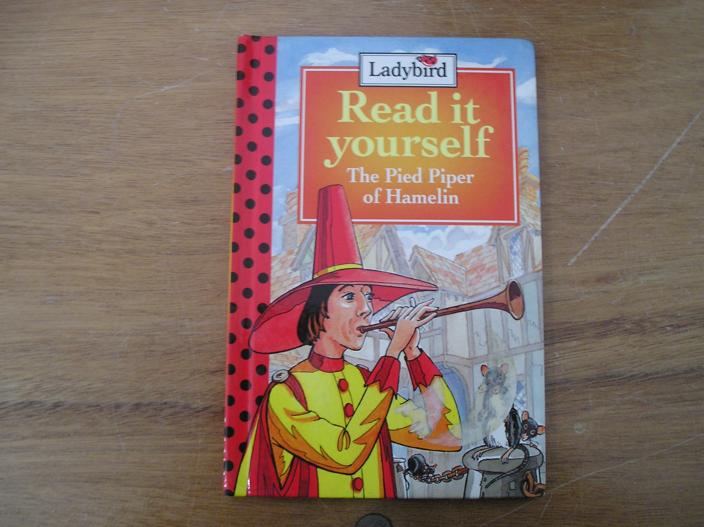 Image 0 of Read it Yourself The Pied Piper of Hamelin