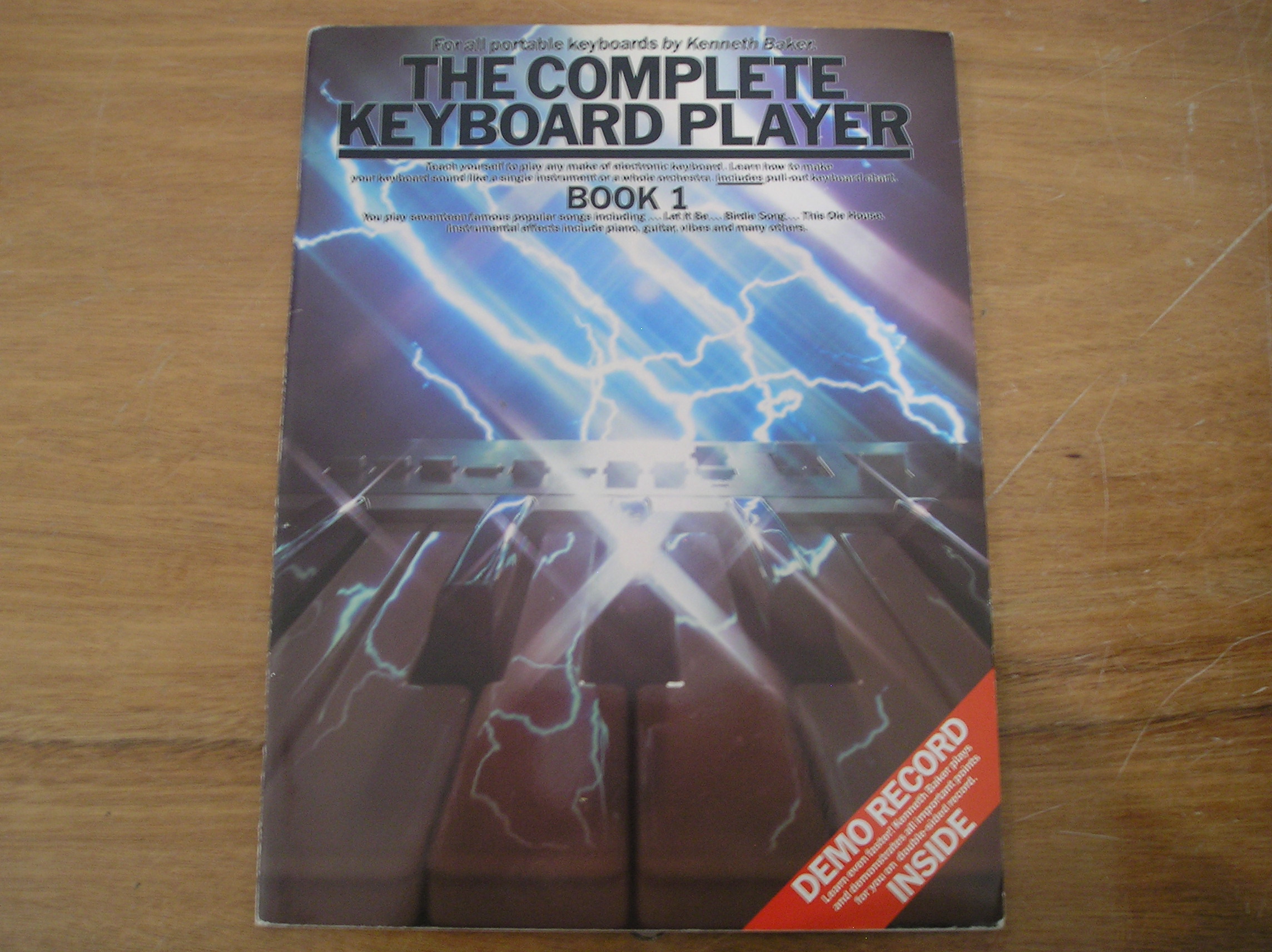 Image 0 of The Complete Keyboard Player Book 1