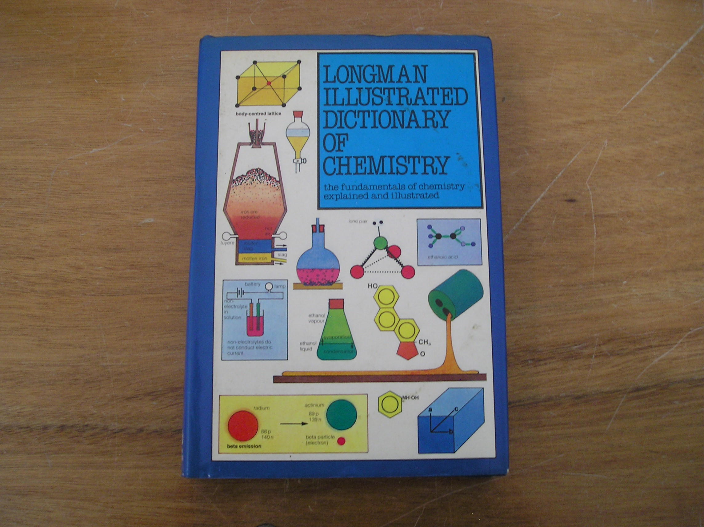 Image 0 of Longman Illustrated Dictionary of Chemistry