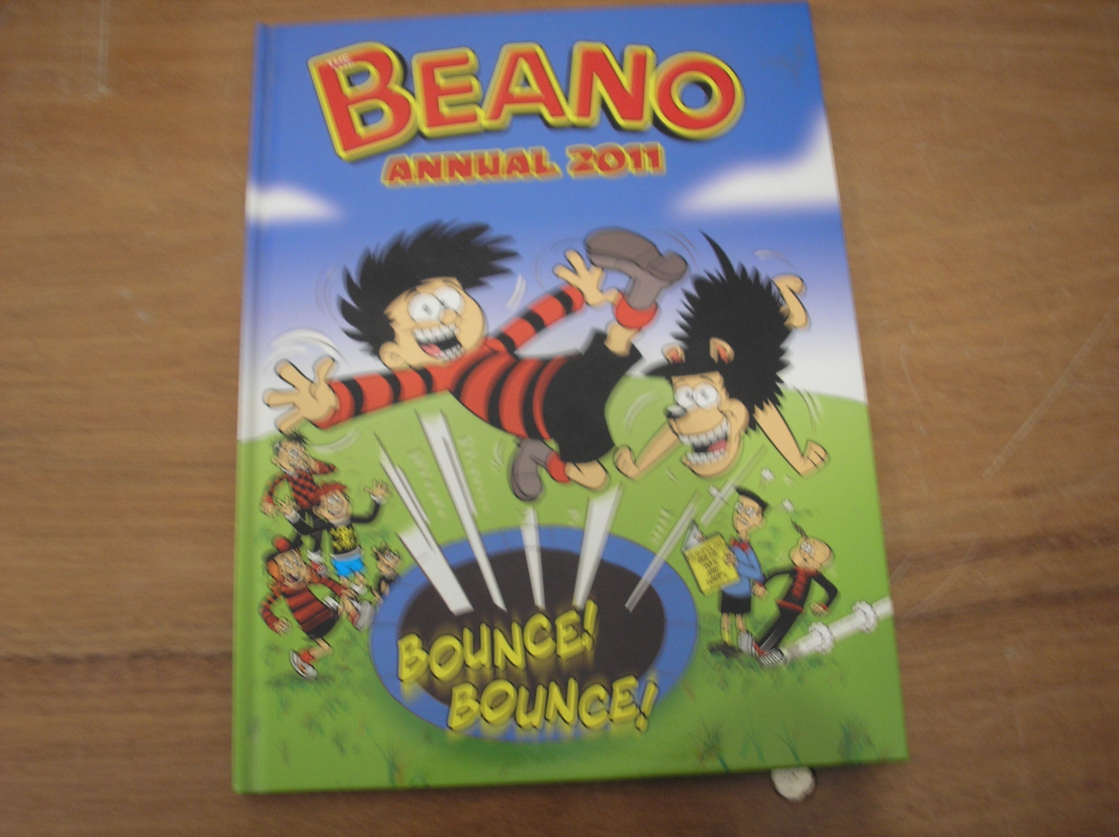 Image 0 of Beano Annual 2011