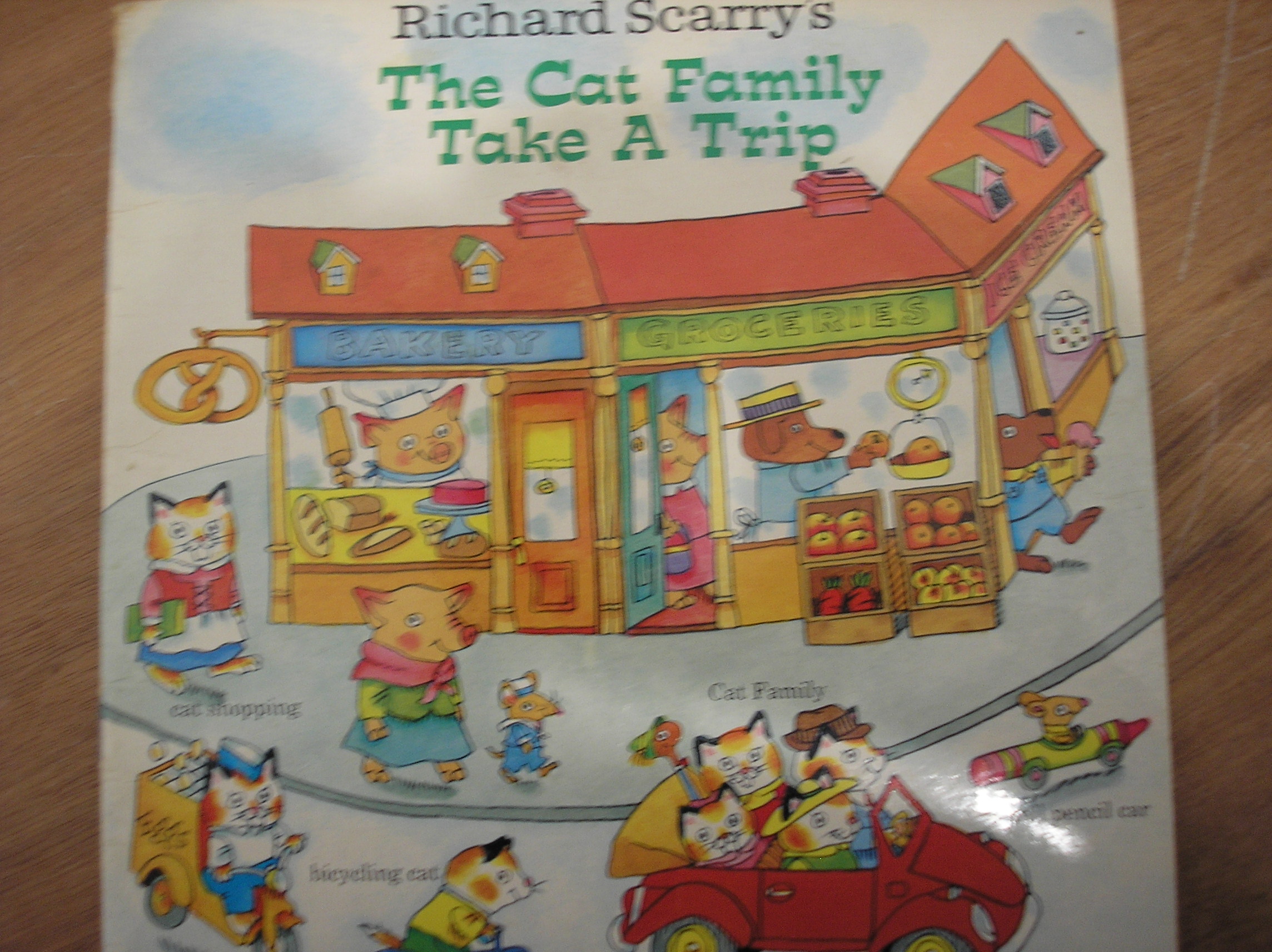 Image 0 of Richard Scarry's The Cat Family Take A Trip