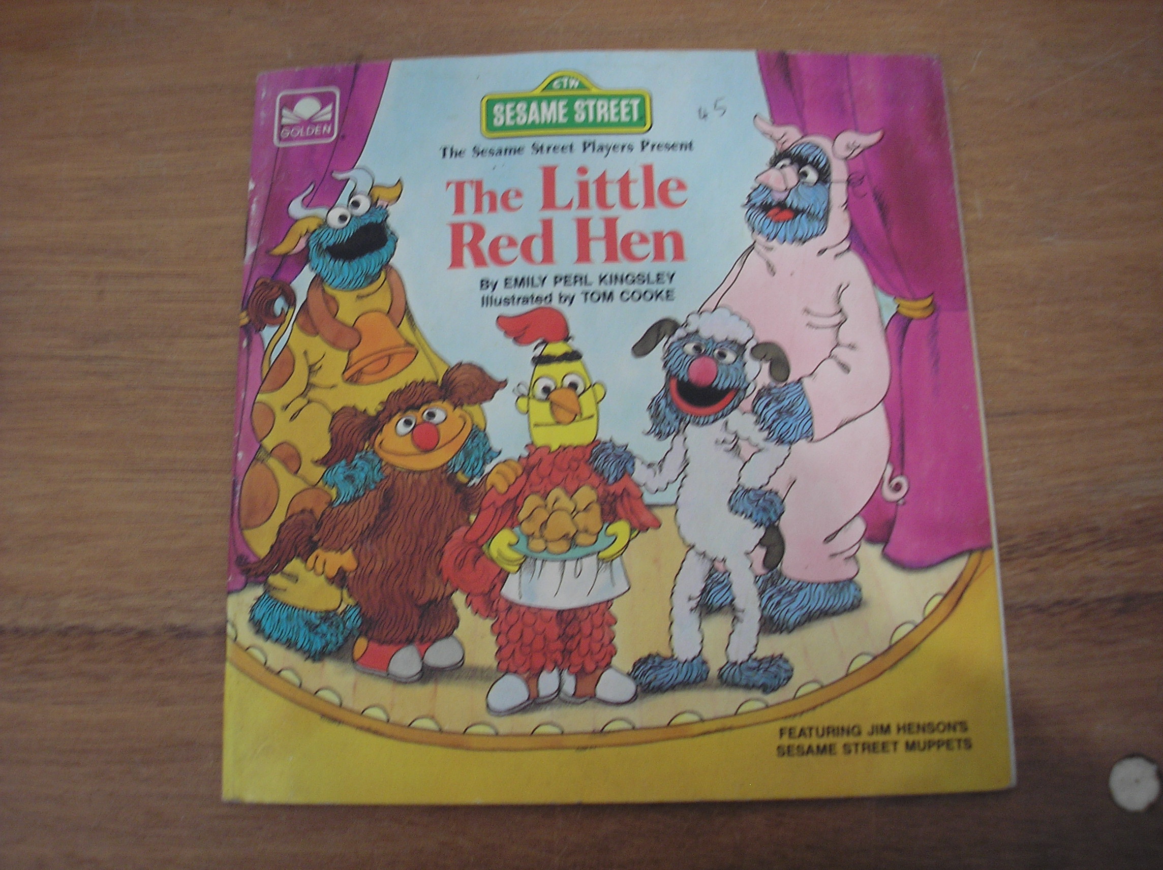 Image 0 of The Little Red Hen Sesame Street