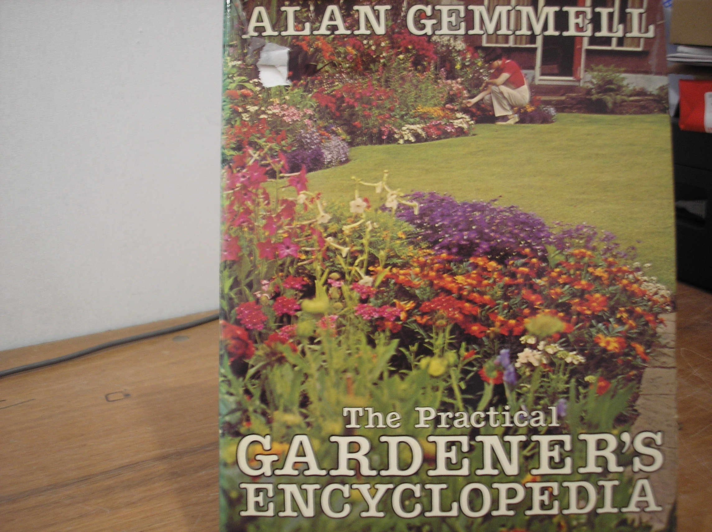 Image 0 of The Practical Gardener's Encyclopedia