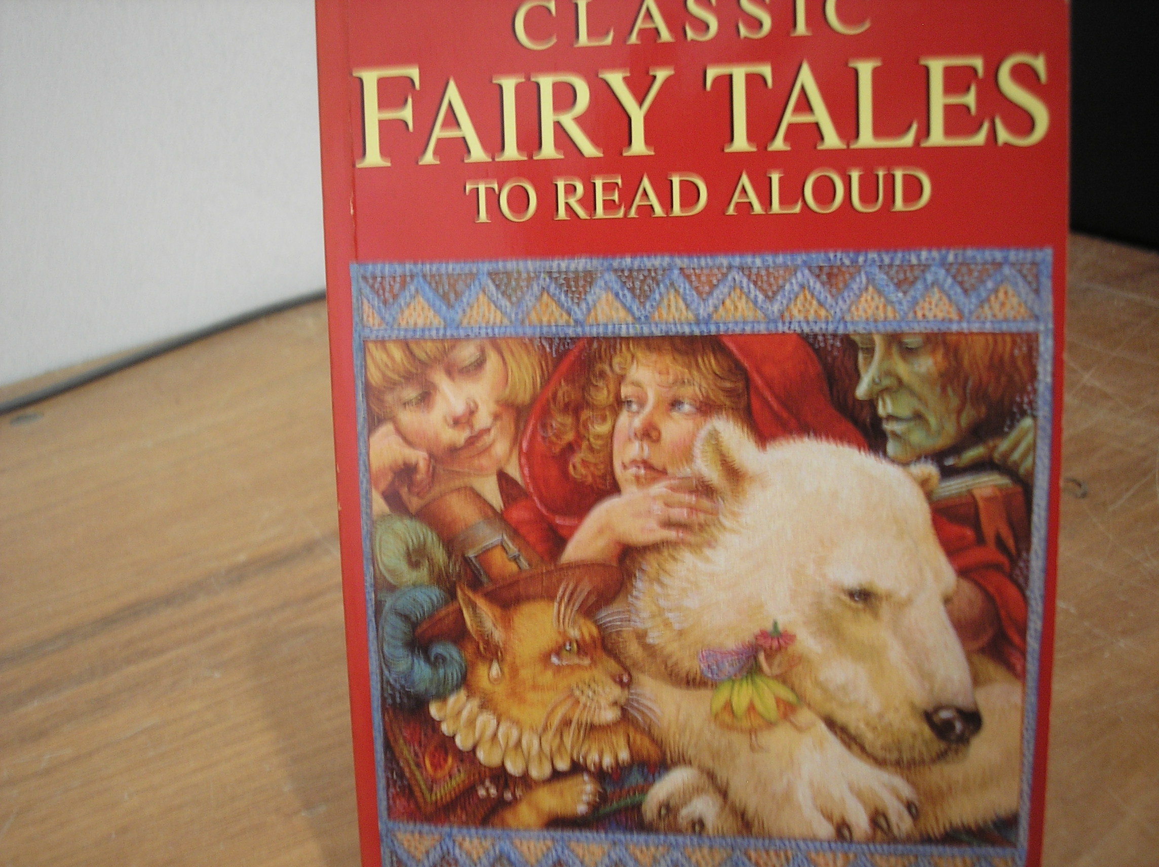 Image 0 of Classic Fairy Tales To Read Aloud
